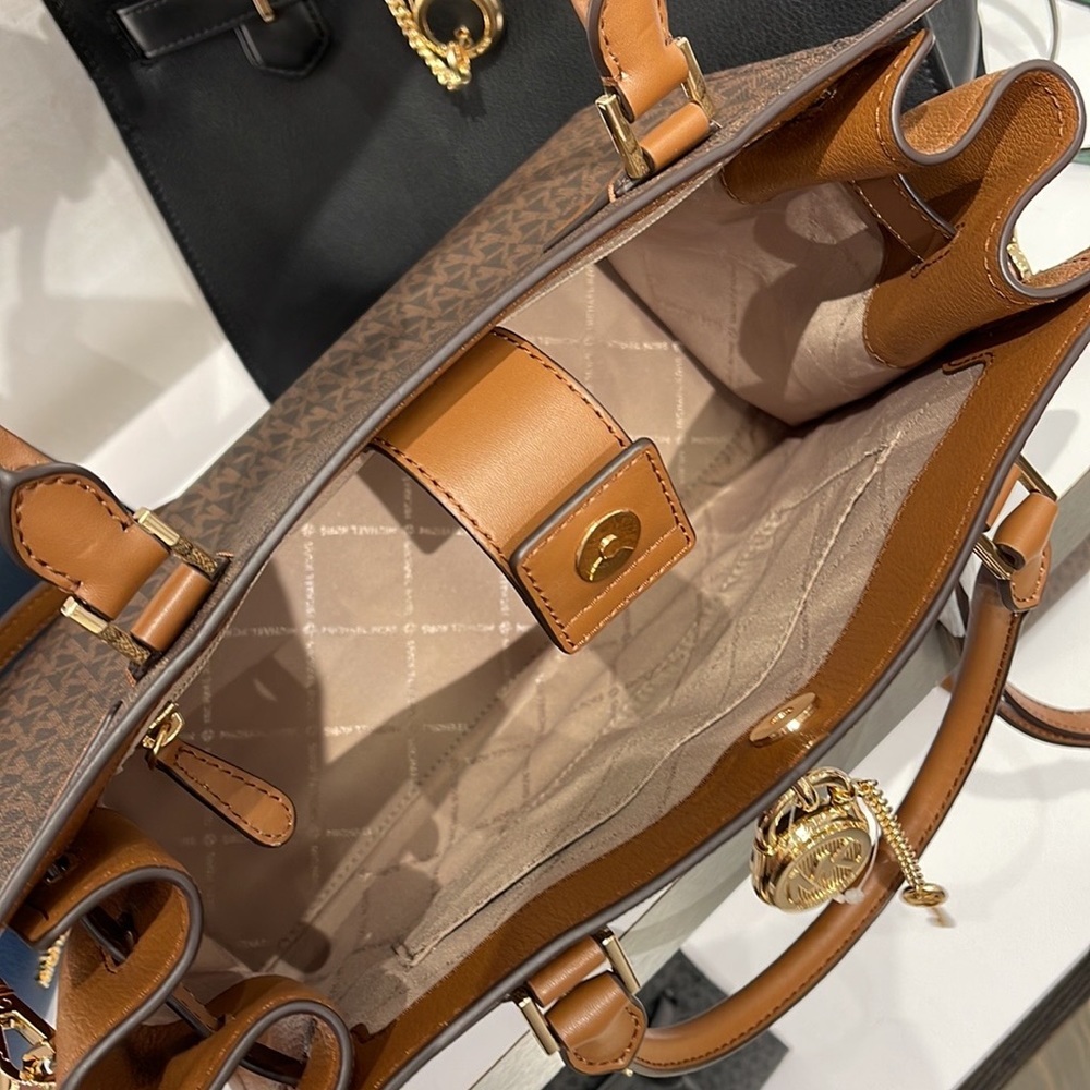Michael Kors Hamilton Meidum Satchel Shoulder Crossbody 
Brown - Picture 6 of 16
